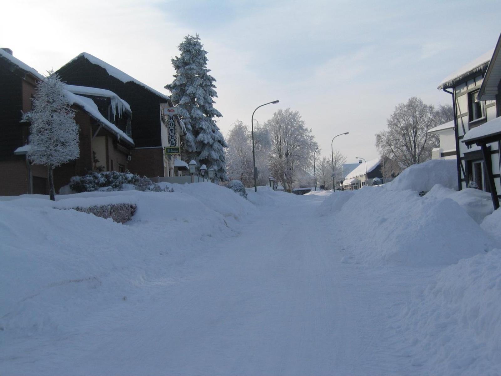 Hotel Haus Gertrud Simmerath Exterior foto